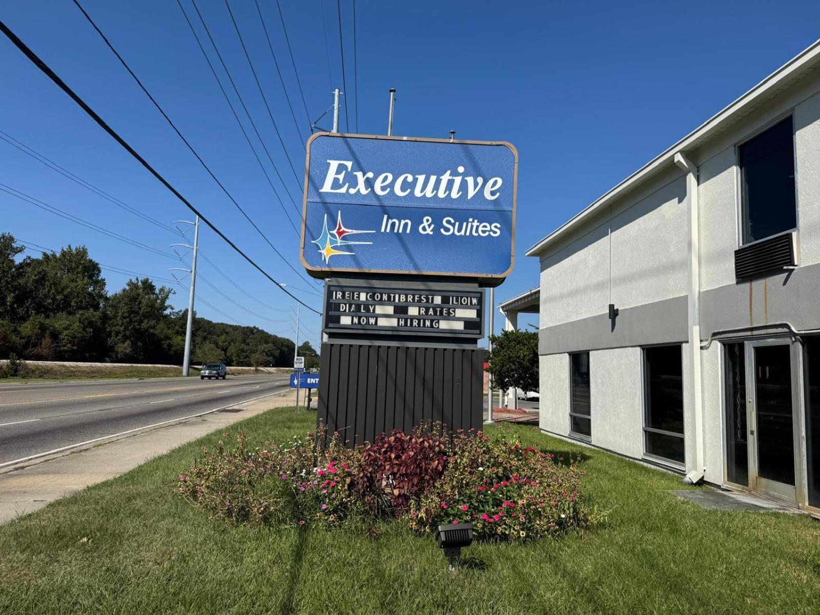 Executive Inn Baker Bagian luar foto